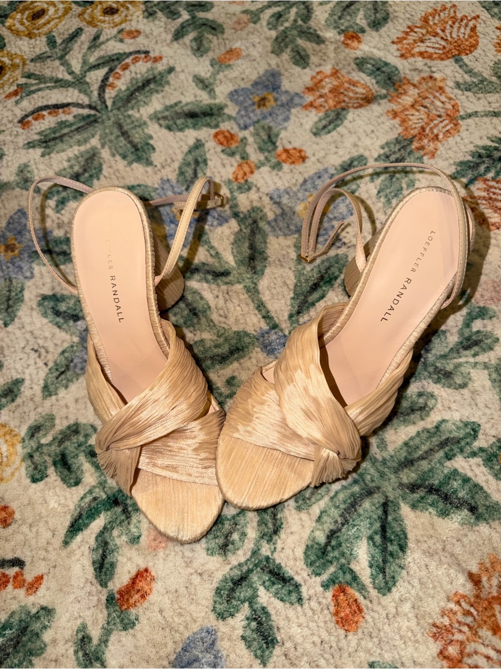 Loeffler Randall Reed Almond Pleated Twist Heel, Size 9 - Picture 6 of 10